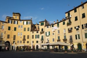 A Self-Guided Cycling Week in Lucca