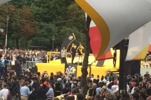 VIP Tour de France Grandstand Paris